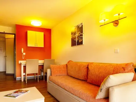 Duplex avec terrasse et solarium, accès piscine et parking compris - Photo 2