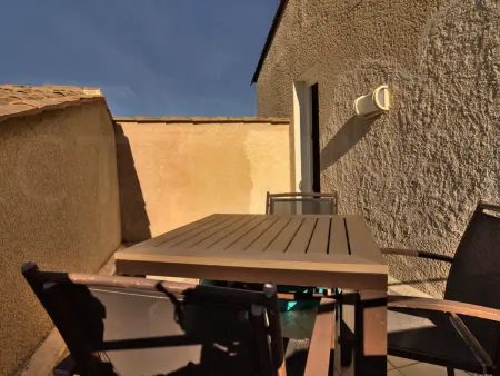 Duplex avec terrasse et solarium, accès piscine et parking compris - Photo 7