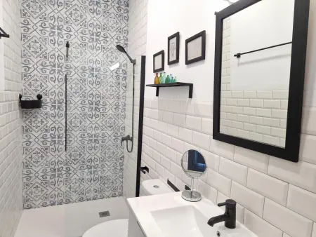 Villa Balneario de Pina - Maison Rénovée Près de la Plage à Málaga - Photo 22