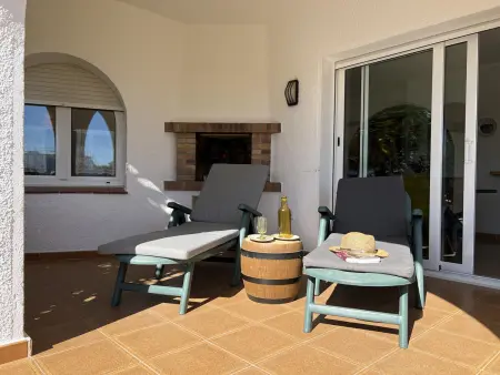 Maison 7 pers, proche plage - BBQ, WiFi, parking, terrasse - Costa Brava - Photo 2