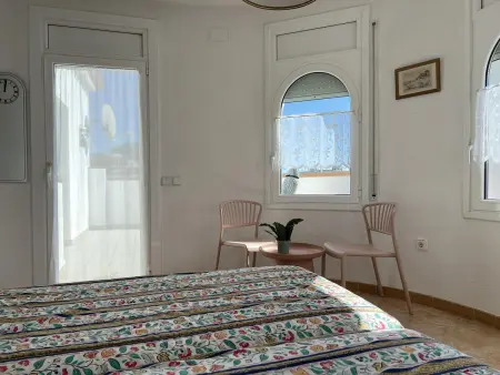 Maison 7 pers, proche plage - BBQ, WiFi, parking, terrasse - Costa Brava - Photo 31