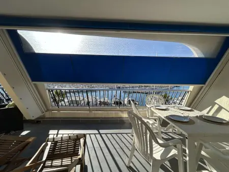 Appartement Climatisé 6 pers avec Terrasse et Piscine à Port Camargue - Photo 6