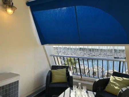 Appartement Climatisé 6 pers avec Terrasse et Piscine à Port Camargue - Photo 9