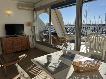Appartement Climatisé 6 pers avec Terrasse et Piscine à Port Camargue - Photo 13