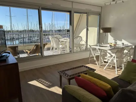 Appartement Climatisé 6 pers avec Terrasse et Piscine à Port Camargue - Photo 14