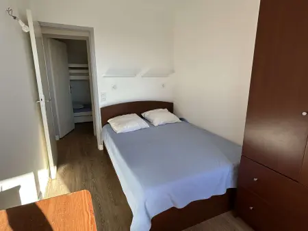 Appartement Climatisé 6 pers avec Terrasse et Piscine à Port Camargue - Photo 19
