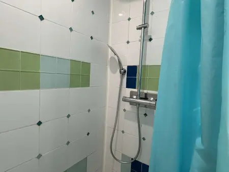 Appartement Climatisé 6 pers avec Terrasse et Piscine à Port Camargue - Photo 21