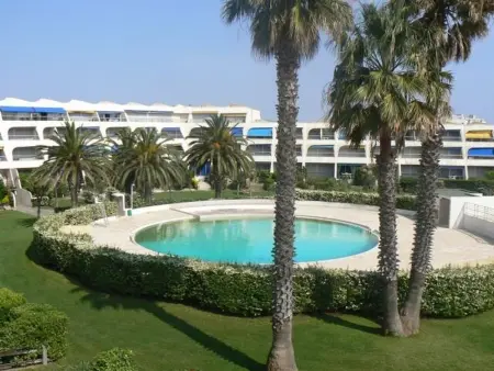 Appartement Climatisé 6 pers avec Terrasse et Piscine à Port Camargue - Photo 22