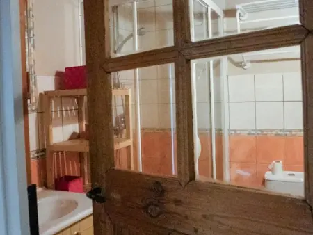 Ferme en Auvergne, terrasse, animaux admis, Gite 2 personnes à Vêtre sur Anzon - Photo 9