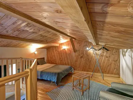 Ferme en Auvergne, terrasse, animaux admis, Gite 2 personnes à Vêtre sur Anzon - Photo 11