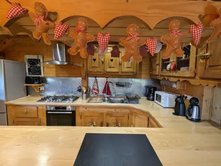 Chalet ensoleillé dans les Hautes Vosges avec terrasse, local vélos et skis, charges incluses - Photo 2