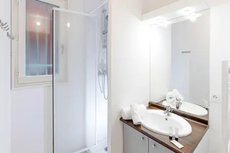 Les Rives Marines 3, Retraite en cabane avec piscine partagée - Photo 12