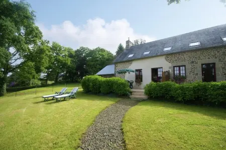 Maison à 1/2h du Mont Saint Michel, Villa de jardin confortable à Bonnemain - Photo 5