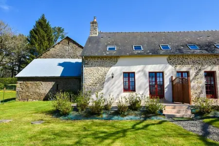 Maison à 1/2h du Mont Saint Michel, Villa de jardin confortable à Bonnemain - Photo 10