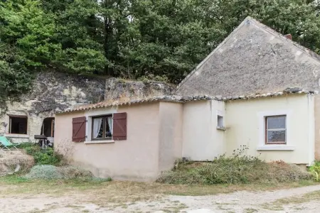 Le Grot, Une maison troglodyte au charme historique - Photo 6