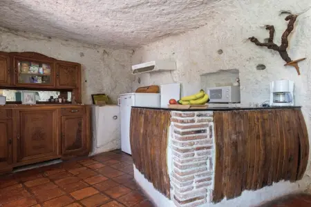 Le Grot, Une maison troglodyte au charme historique - Photo 11