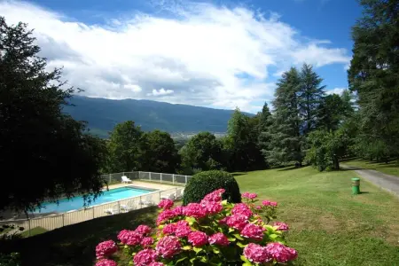 De la Tour, Maison en France avec piscine et vue - Photo 14