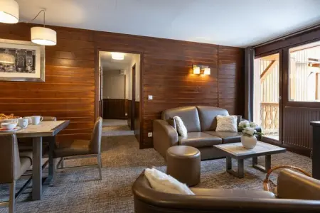 Chalet Altitude Val 2400 4, Retraite boisée dans les Alpes - Photo 12