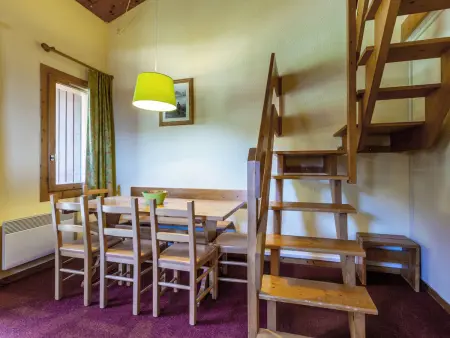 Duplex cosy 2 chambres, balcon, proche commerces et remontées, accepte animaux - Photo 2