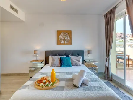 Penthouse moderne avec terrasse, piscine et animaux admis à Mijas - Photo 12