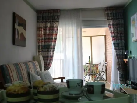 Appartement familial avec piscine et parking à Salou, proche plage - Photo 9