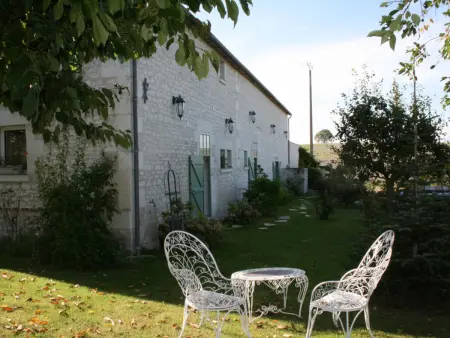 Gîte de charme avec piscine et sauna en Touraine, proche Châteaux de la Loire et Futuroscope - Photo 4