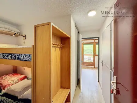 Studio + cabine 4 pers 24m², ski aux pieds, parking à proximité - Photo 7