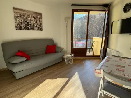 Studio rénové avec balcon, proche télécabine, 4 pers - Photo 1