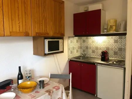 Studio rénové avec balcon, proche télécabine, 4 pers - Photo 8