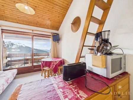 Studio mezzanine cosy, balcon plein sud, quartier calme, proche pistes et commerces, navette gratuite - Photo 1