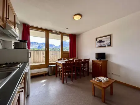 T2 Cabine 6 pers avec Balcon, Parking et Casier à Ski, Près des Pistes - Photo 1