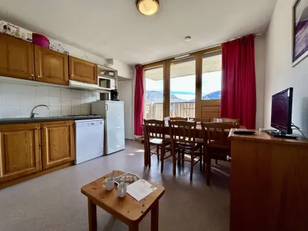T2 Cabine 6 pers avec Balcon, Parking et Casier à Ski, Près des Pistes - Photo 2