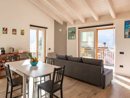 La Villa, Appartement 8 personnes à Lago di Mezzola - Photo 2