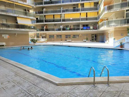 Duplex au Centre de Salou avec Piscine, Proche Plage et Commodités - Photo 7