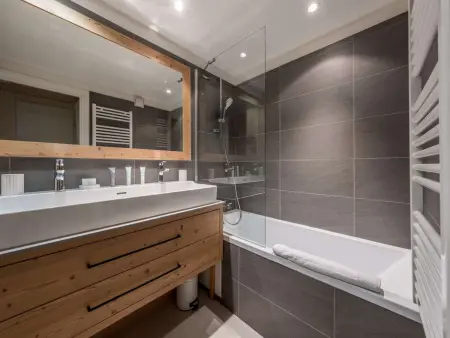 Duplex cosy à Courchevel 1850 - 6 pers, ski-in/ski-out, WiFi, proche centre - Photo 7