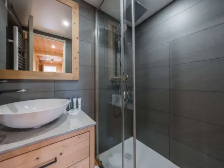 Duplex cosy à Courchevel 1850 - 6 pers, ski-in/ski-out, WiFi, proche centre - Photo 8