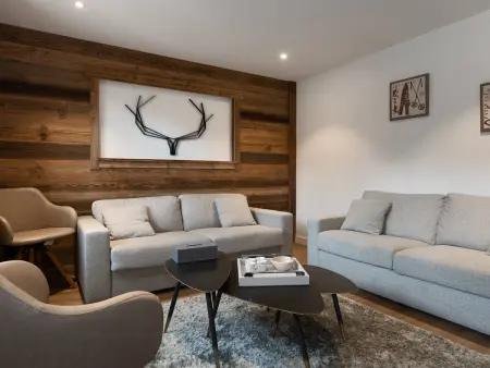 Appartement rénové 88m2 au centre de Courchevel 1850 - 8 pers, parking, balcon, WIFI - Photo 4