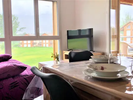 Appartement moderne avec terrasse et parking privé - Photo 7