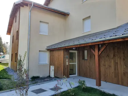 Appartement moderne avec terrasse et parking privé - Photo 13