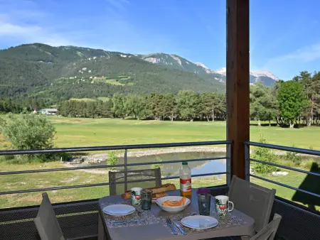 Appartement moderne avec terrasse et parking privé - Photo 16