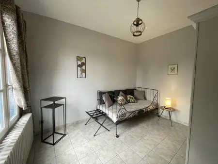 Demeure de caractère avec animaux acceptés, Gite 6 personnes à Vernusse - Photo 6