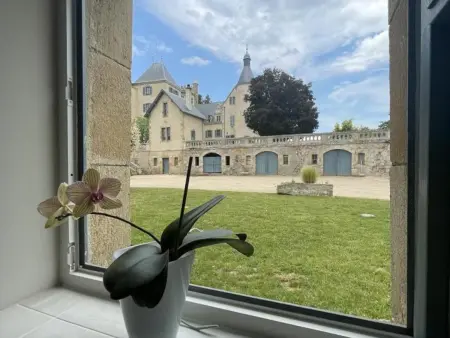 Demeure de caractère avec animaux acceptés, Gite 6 personnes à Vernusse - Photo 20