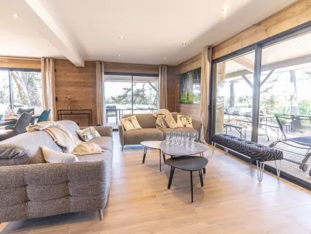 Lodge de luxe avec bain à remous, salle de sport, piscine, et options spa et golf - Photo 1
