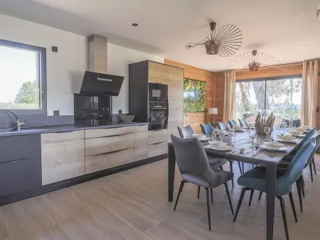 Lodge de luxe avec bain à remous, salle de sport, piscine, et options spa et golf - Photo 2