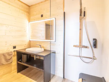 Lodge de luxe avec bain à remous, salle de sport, piscine, et options spa et golf - Photo 8