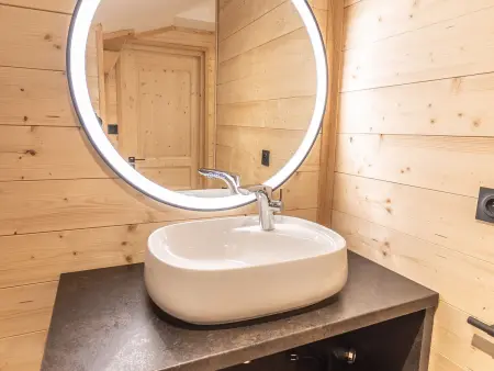 Lodge de luxe avec bain à remous, salle de sport, piscine, et options spa et golf - Photo 10
