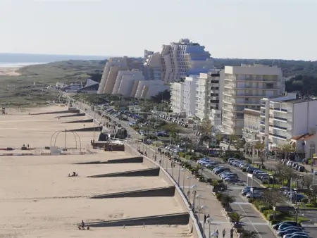 Superbe appartement moderne avec WiFi, proche plage et commerces - Photo 20