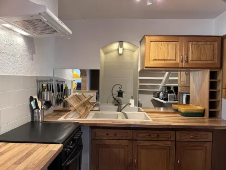 Gîte verdoyant 8 pers, animaux admis, parking, Gite 6 personnes à Laprugne - Photo 9