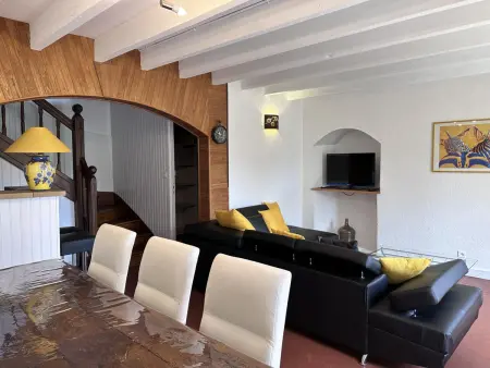 Gîte verdoyant 8 pers, animaux admis, parking, Gite 6 personnes à Laprugne - Photo 10