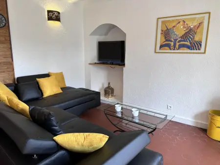 Gîte verdoyant 8 pers, animaux admis, parking, Gite 6 personnes à Laprugne - Photo 11